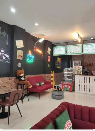Central Perk Patong – 照片 14